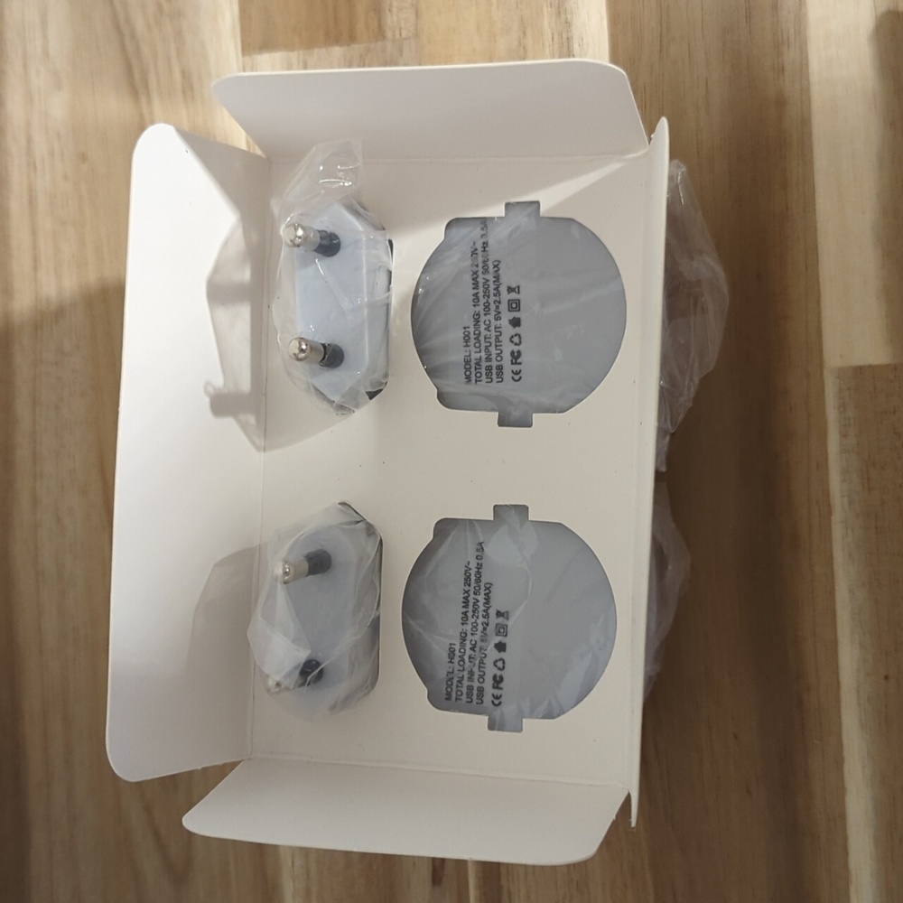2 Pack European Travel Adapter Plug With USB White - Picture 3 of 3